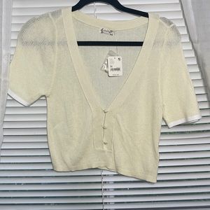 Few people crop top sz M